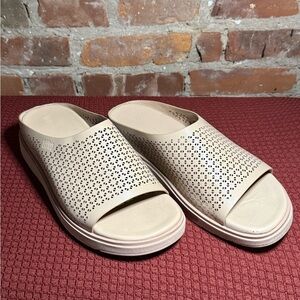 Women's FitFlop Laser-cut Beige Slide Sandals